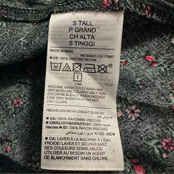 Old Navy Women’s Puff Sleeve Mini Wrap Dress, Small TALL - Picture 3 of 5